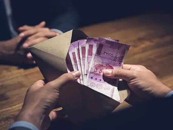 ସ୍ବଳ୍ପ ସଞ୍ଚୟ ସ୍କିମ୍‌ ସୁଧ ହ୍ରାସ, ପିପିଏଫ୍ ସୁଧ ୪୬ ବର୍ଷ‌ରେ ସବୁଠୁ କମ୍