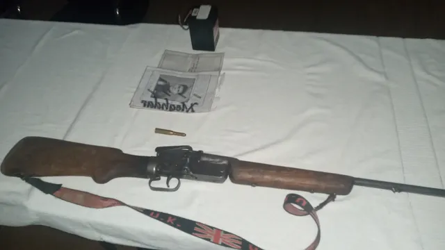 ପଛକୁ ହଟିଲେ ମାଓବାଦୀ: ବନ୍ଧୁକ, ବ୍ୟାଟେରୀ ଓ ପୁସ୍ତକ ଠାବ କଲେ ଯବାନ