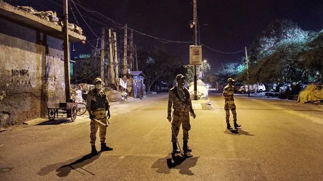 ରାଜସ୍ଥାନର ୮ ଜିଲ୍ଲାରେ ରାତ୍ରିକାଳୀନ କର୍ଫ୍ୟୁ, ମହାରାଷ୍ଟ୍ରରେ ଫେରିପାରେ ଲକ୍‌ଡାଉନ୍‌