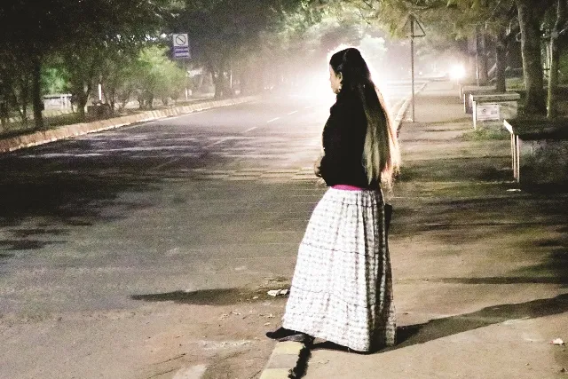 ରାତିର ରାଜଧାନୀ : ରାଜପଥରେ ରାଣୀ