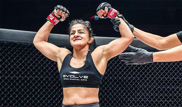 ରିତୁଙ୍କୁ ହ୍ୟାଟ୍ରିକ୍ ଏମ୍‌ଏମ୍‌ଏ ଟ୍ରଫି