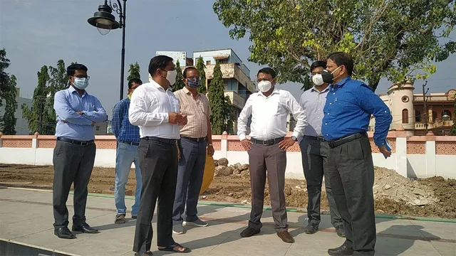 ରାମଲିଙ୍ଗମ ପୋଖରୀ ସୌନ୍ଦର୍ଯ୍ୟୀକରଣ କାମ ସମୀକ୍ଷା କଲେ ଜିଲ୍ଲାପାଳ