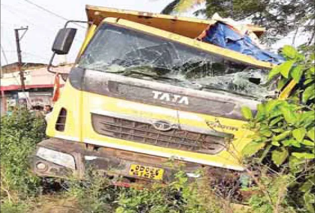 ହାଇୱା ନେଇଗଲା ୬ ଜୀବନ: ଶରଣକୁଳରେ ହୃଦୟବିଦାରକ ଦୁର୍ଘଟଣା, ସାମ୍‌ନାରେ ଯିଏ ପଡ଼ିଲା ଚାପିଦେଲା