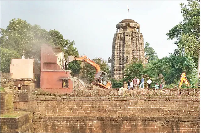 ଶ୍ରୀଲିଙ୍ଗରାଜ ମନ୍ଦିର ନିକଟରେ ଉଚ୍ଛେଦ ବେଳେ ଉତ୍ତେଜନା