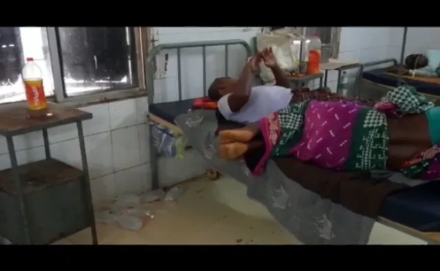 କାମାକ୍ଷାନଗର ଉପଖଣ୍ଡ ଡାକ୍ତରଖାନାର ୱାର୍ଡରେ ପଡ଼ି ରହୁଛି ବ୍ୟବହାର ହୋଇସାରିଥିବା ସାଲାଇନ୍