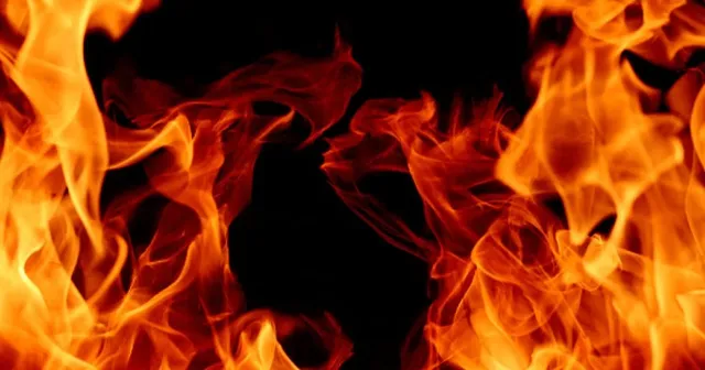 ନିଆଁରେ ପୋଡି ହୋଇ ଜଣେ ମହିଳା ଗୁରୁତର