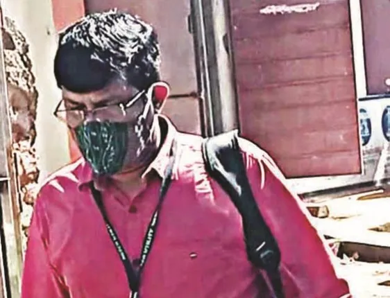 ଲାଞ୍ଚ ନେଇ ଧରାପଡ଼ିଲେ ଯନ୍ତ୍ରୀ