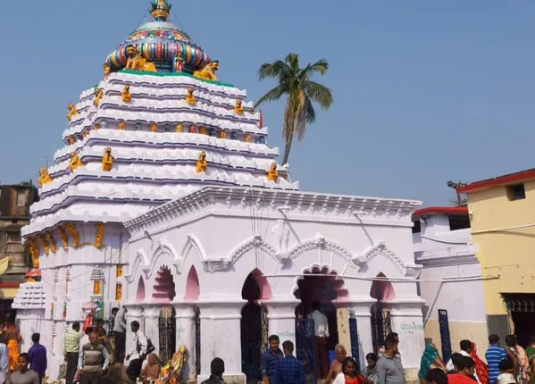 ୨୮ ତାରିଖରୁ ଆଖଣ୍ଡଳମଣି ମନ୍ଦିର ଖୋଲିବ, ଟୁଇଟ୍ ଯୋଗେ ସୂଚନା ଦେଲେ ଭଦ୍ରକ ଜିଲ୍ଲାପାଳ