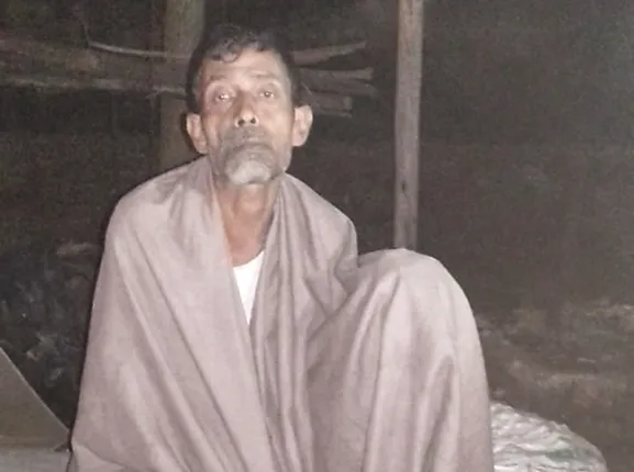 ପର ହେଲା ପୁଅ : ବୃଦ୍ଧ ବାପାଙ୍କୁ ଘରୁ ବାହାର କରିଦେଲା