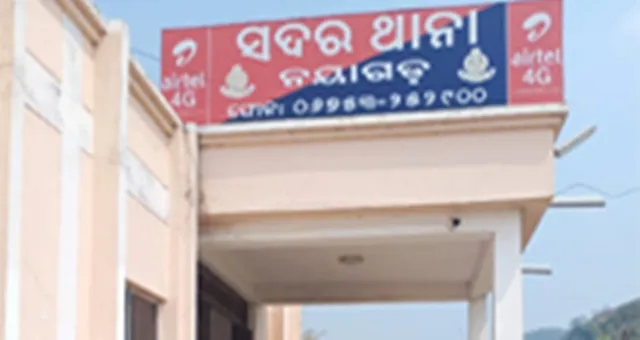 ପରୀ ହତ୍ୟା ମାମଲା : ତଦନ୍ତ ଠିକ୍ ବାଟରେ ଯାଇନି, ମାନିଲା ପୁଲିସ! ଆଇଆଇସି ନିଲମ୍ବିତ, ଏସ୍‌ଡିପିଓଙ୍କ ବଦଳି