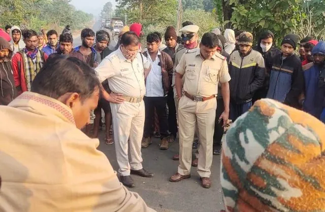 ଅଜଣା ଗାଡ଼ି ଧକ୍କାରେ ଯୁବକଙ୍କ ମୃତ୍ୟୁ, ଉତ୍ତେଜନା