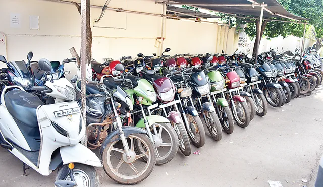 ୨୦୨୭ ସୁଦ୍ଧା ପେଟ୍ରୋଲ୍‌ ଦୁଇଚକିଆ ଗାଡ଼ି ବିକ୍ରି ବନ୍ଦ ହେଉ: ହିରୋ ଇଲେକ୍ଟ୍ରିକ୍