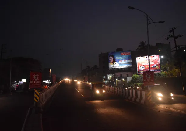 ସଞ୍ଜହେଲେ ଉପକଣ୍ଠ ଅନ୍ଧାର: କଳିଙ୍ଗବିହାର-ଚନ୍ଦକା, ଗୋହିରା ଓ ନୂଆଗାଁ-କାଟେଣୀ ରାସ୍ତା