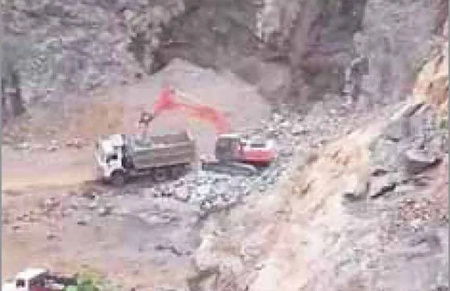 ମାଫିଆଙ୍କ କବ୍‌ଜାରେ ଯାଜପୁର-ଢେଙ୍କାନାଳ ପାହାଡ଼: ପୁଲିସ୍, ବନବିଭାଗ, ତହସିଲ ମାଫିଆଙ୍କ ପେ-ରୋଲ୍‌ରେ