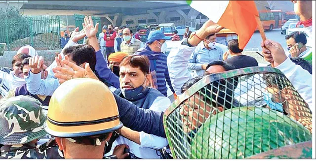 ନୂଆ କୃଷି ଆଇନକୁ ଜୋର୍‌ଦାର ବିରୋଧ, ‘ଭାରତ ବନ୍ଦ’ ସଫଳ