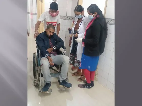 ଦେବଗଡ଼: କାର୍‌ ଓ ଟ୍ରକ୍‌ ମୁହାଁମୁହିଁ ଧକ୍କା, ୮ ଆହତ