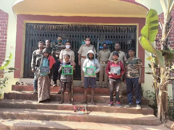 ହିନ୍ଦୋଳ ରେଞ୍ଜ କାନ୍ଧରା ବନାଞ୍ଚଳରୁ ୪ ଶିକାରୀ ଗିରଫ