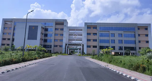 ଖୋଲିଲା ଫକୀରମୋହନ ମେଡିକାଲ କଲେଜ: ଆାରମ୍ଭ ହେଲା ପାଠପଢା