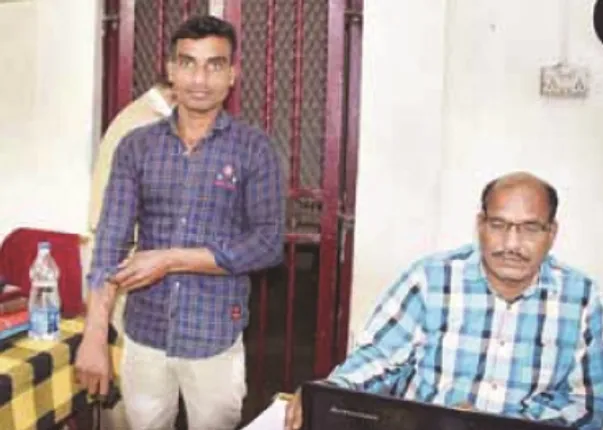 ଚଳନ୍ତା‌ ଟ୍ରେନ୍‌ରେ ନାବାଳିକାଙ୍କୁ ରାତିସାରା ଅସଦାଚରଣ, ଯୁବକକୁ ନିସ୍ତୁକ ପିଟି ପୁଲିସରେ ଦେଲେ ଯାତ୍ରୀ