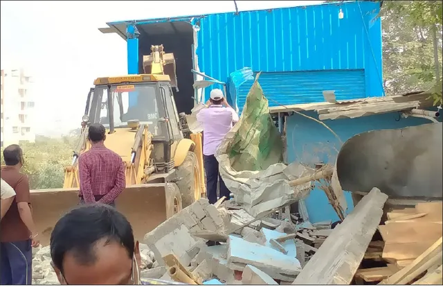 ରାସ୍ତାକଡ଼ରୁ ୮୦ ଦୋକାନ ଉଚ୍ଛେଦ