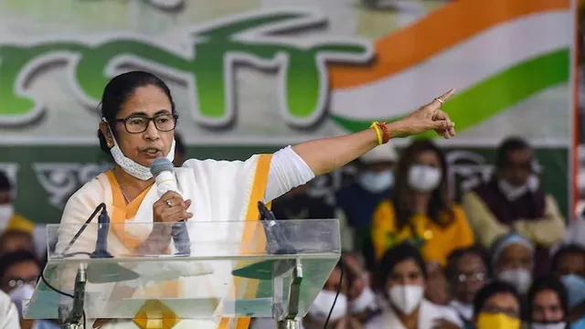 ୩ ଆଇପିଏସ୍ ଅଧିକାରୀଙ୍କୁ ଡେପୁଟେସନରେ ପଠାଇବାକୁ ପୁଣି ଚିଠି ଲେଖିଲା ଗୃହ ମନ୍ତ୍ରାଳୟ; ମମତା କହିଲେ-ଗ୍ରହଣୀୟ ନୁହେଁ