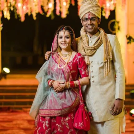 ବଲିଉଡର ଓଡ଼ିଆ ଦମ୍ପତ୍ତି: ହାସ୍ୟ ଅଭିନେତା ବିଶ୍ବ କଲ୍ୟାଣଙ୍କ ହାତ ଧରିଲେ ବଲିଉଡ ଅଭିନେତ୍ରୀ ସୁଲଗ୍ନା ପାଣିଗ୍ରାହୀ