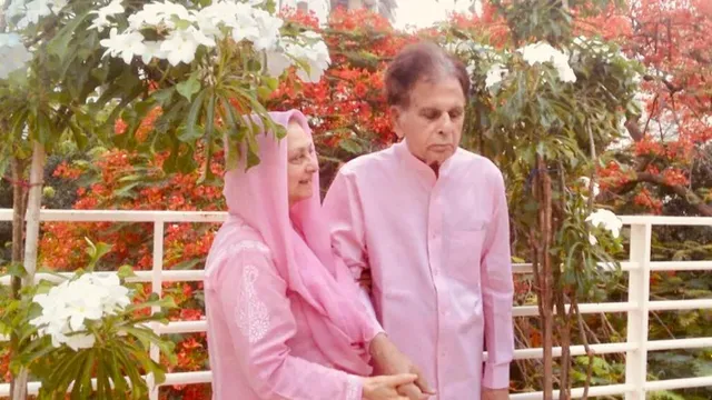 ଦିଲୀପ କୁମାରଙ୍କ ସ୍ବାସ୍ଥ୍ୟାବସ୍ଥା ଭଲ ନଥିବା କହି ତାଙ୍କ ପାଇଁ ଭଗବାନଙ୍କୁ ପ୍ରାର୍ଥନା କରିବାକୁ କହିଲେ ପତ୍ନୀ ସାଇରା ବାନୁ