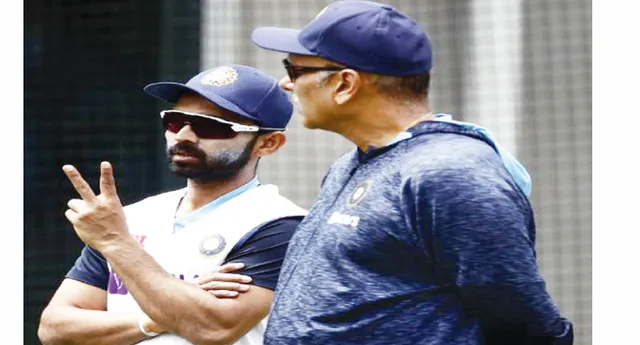 ଗୋଲାପି ଗଲା; ଲାଲ୍‌ ଉପରେ ଧ୍ୟାନ