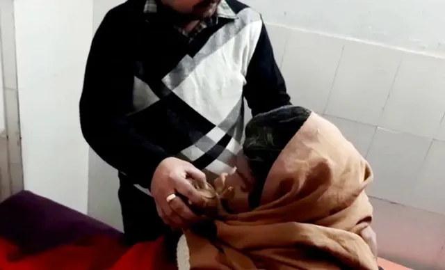 ପୋଲରୁ ପଡ଼ି ରାତି ସାରା ଗଙ୍ଗା ନଦୀରେ ଭାସିବା ପରେ ସକାଳୁ ଜୀବିତ ଅବସ୍ଥାରେ ଉଦ୍ଧାର ହେଲେ ମହିଳା