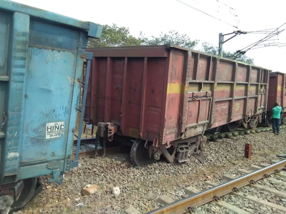 ପୁଣି ଲାଇନଚ୍ୟୁତ ହେଲା ମାଲ୍‌ବାହୀ ଟ୍ରେନ୍‌ 