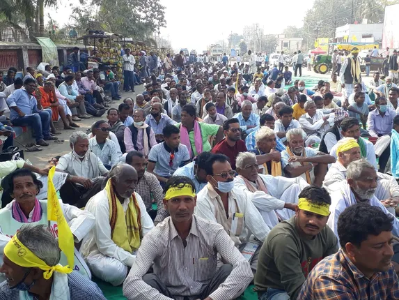 ବରଗଡ଼ରେ ଚାଷୀଙ୍କ ହୁଙ୍କାର : ‘କୌଣସି ସ୍ଥିତିରେ କୃଷି ବିଲ୍‌ ଗ୍ରହଣୀୟ ନୁହେଁ’