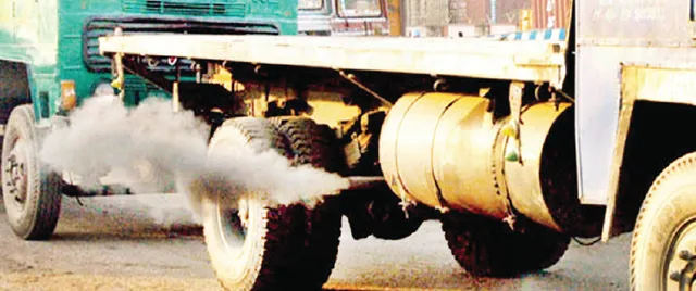 ପ୍ରଦୂଷଣକାରୀ ଗାଡ଼ିରେ ଲାଗିବ ସବୁଜ ଟିକସ