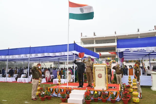 ପୂର୍ବତଟ ରେଳପଥ ପକ୍ଷରୁ ୭୨ତମ ଗଣତନ୍ତ୍ର ଦିବସ ପାଳିତ