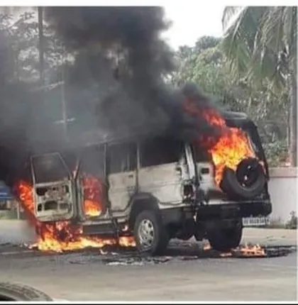 ପୁଲିସ ଭୟରେ ପୋଖରୀକୁ ଡେଇଁ କୋଇଲା ମାଫିଆର ମୃତ୍ୟୁ; ସ୍ଥାନୀୟ ଲୋକେ ଉତ୍ତ୍ୟକ୍ତ ହୋଇ ଜାଳି ଦେଲେ ପୁଲିସ ଗାଡ଼ି