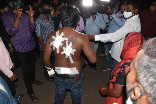 ଭୁବନେଶ୍ବର: ୟୁନିଟ୍‌-୬ ଗଙ୍ଗନଗର ବସ୍ତିରେ ଯୁବକଙ୍କୁ ଗୋଡ଼ାଇ ଗୋଡ଼ାଇ ହାଣିଲେ ୧୦ ଦୁର୍ବୃତ୍ତ