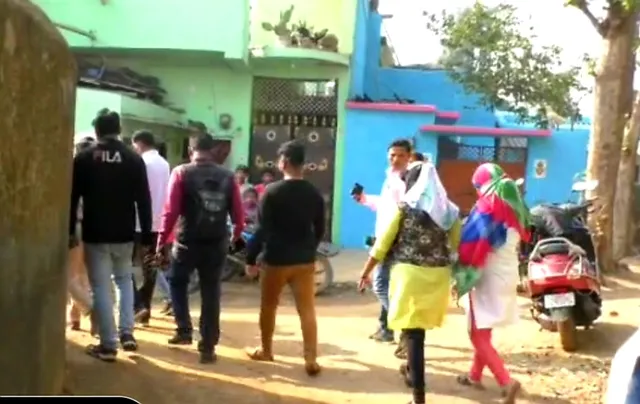 ବନ୍ଦ ଘରୁ ଦୁଇ ଯୁବତୀ ଉଦ୍ଧାର, ଘରୋଇ କମ୍ପାନିର ତିନି କର୍ମଚାରୀ ଅଟକ