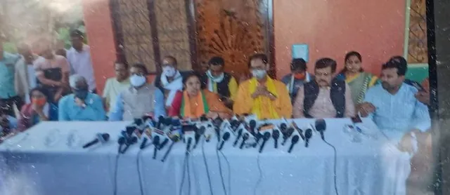 ପରିବାରକୁ ଭେଟିବା ପରେ ରାଜ୍ୟ ସରକାରଙ୍କୁ ଟାର୍ଗେଟ କଲେ ବିଜେପି ରାଜ୍ୟ ପ୍ରଭ‌ାରୀ ଡି ‌ପୁ‌ରନ୍ଦେଶ୍ବରୀ