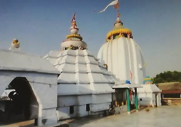 ମକର ସଂକ୍ରାନ୍ତି ନିମନ୍ତେ ଶ୍ରୀଶ୍ରୀଧବଳେଶ୍ବର ଓ ମଞ୍ଚେଶ୍ୱରଙ୍କ ପୀଠରେ ୧୪୪ ଧାରା ଜାରି