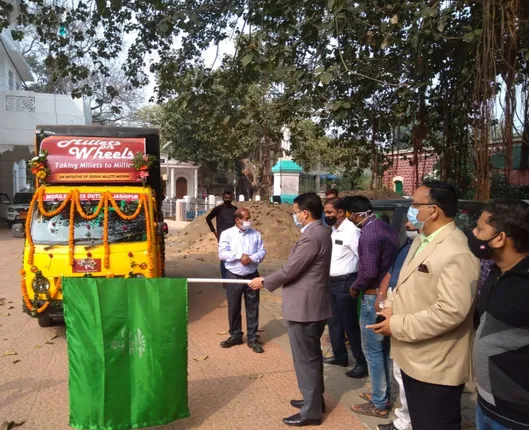 ଗଡ଼ିଲା ମିଲେଟସ ଶକ୍ତି ଭ୍ରାମ୍ୟମାଣ ଭ୍ୟାନ୍