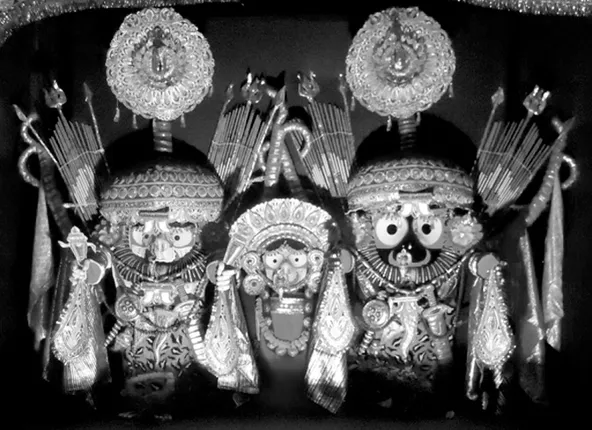 ନାଗାର୍ଜୁନ ବେଶ ଓ ସାରଳା ଦାସ