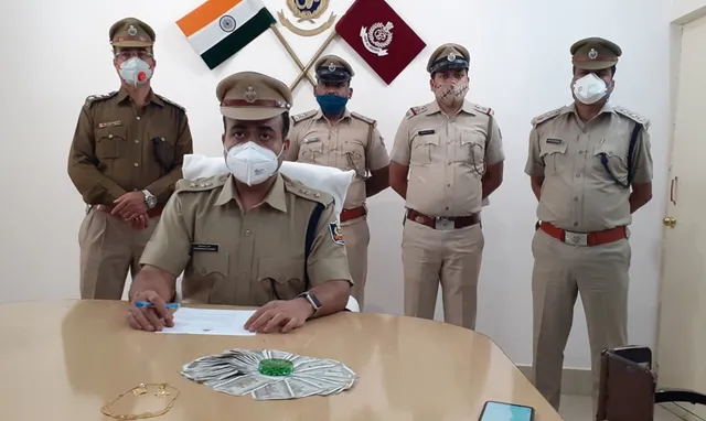 ରାୟଗଡ଼ାରେ ଆନ୍ତଃରାଜ୍ୟ ଲୁଟେରା ଗ୍ୟାଙ୍ଗ୍, ଲୁଟ୍ ୨୦ ହଜାର ଟଙ୍କା ସହ ସୁନା ଉଦ୍ଧାର, ୨ ଗିରଫ