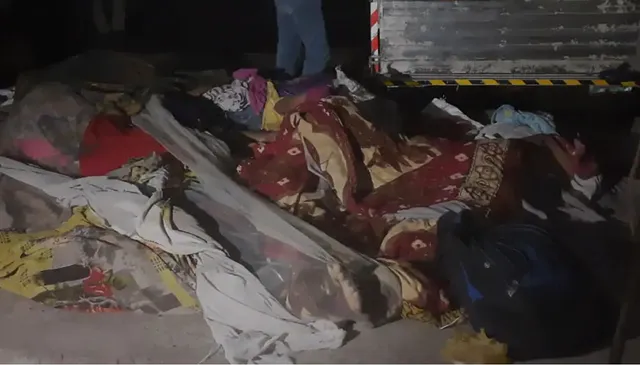 ଫୁଟ୍‌ପାଥରେ‌ ଶୋଇଥିବା ୧୮ ଶ୍ରମିକଙ୍କ ଉପରେ ଚଢ଼ିଗଲା ଟ୍ରକ୍‌; ୧୩ ମୃତ, ୫ ଗୁରୁତର