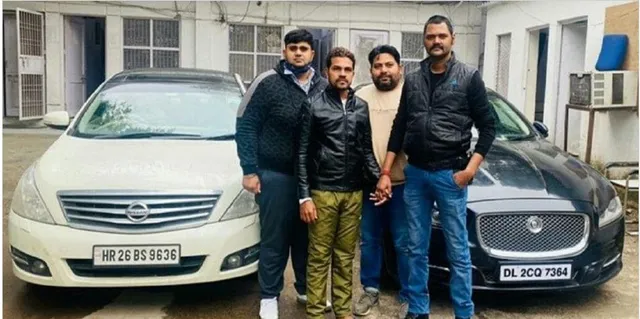 ନେତା ହେବା ପାଇଁ ଚୋରି କରୁଥିଲେ, ଆଉ ଗରିବଙ୍କୁ ବାଣ୍ଟୁଥିଲେ ପୋଷାକ