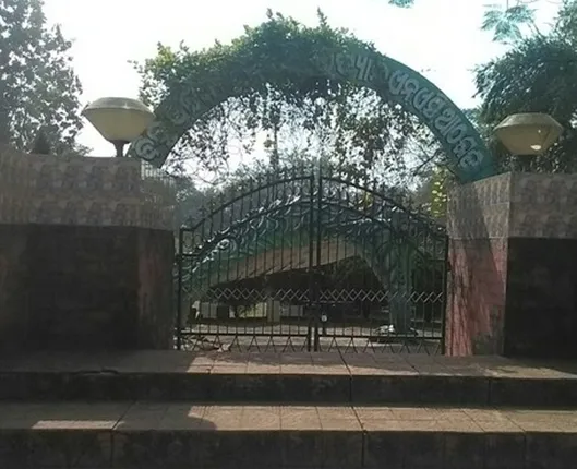 ଆଠଗଡ଼ ବିଜୁ ଶିଶୁ ଉଦ୍ୟାନ ଶ୍ରୀହୀନ