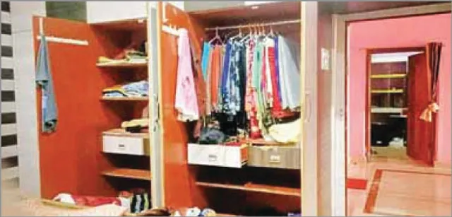 ଲୁଟିନେଲେ ୭ ଲକ୍ଷ ନଗଦ ସହ ୧୮ଭରି ସୁନା