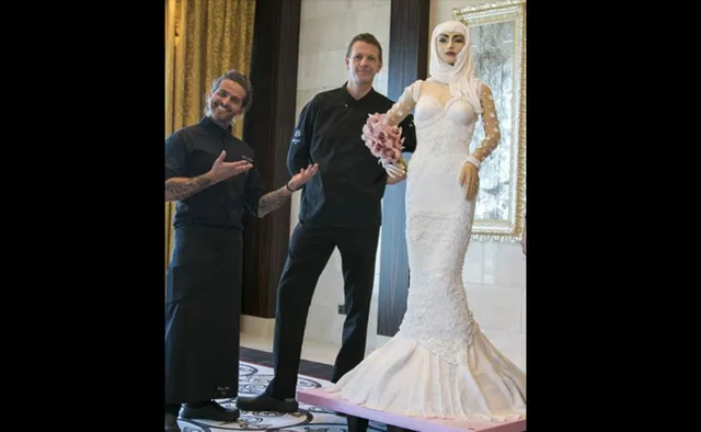 ଦଶ ଲକ୍ଷ ଡଲାର୍‌ର କେକ୍‌