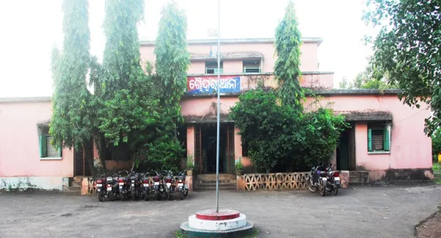 ଧରାପଡ଼ିଲା ରାକେଟ୍‌ : କୋଟିଏ ଟଙ୍କାର ହାର୍ଡକୋକ୍‌ ଜବତ