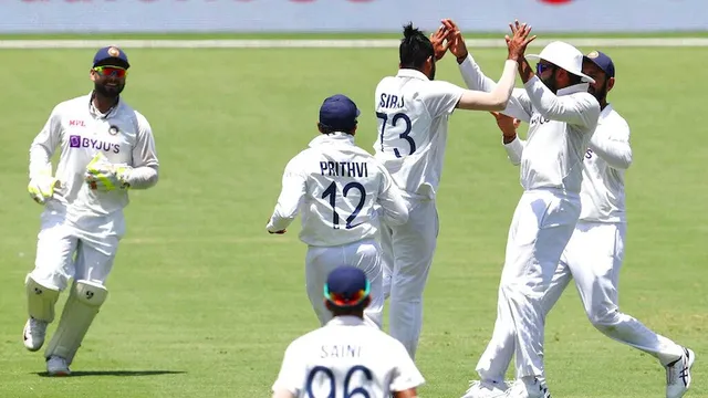 ଭାରତ-ଅଷ୍ଟ୍ରେଲିଆ ୪ର୍ଥ ଟେଷ୍ଟ୍‍ ୪ର୍ଥ ଦିନ: ୨୯୪ରେ ଅଷ୍ଟ୍ରେଲିଆ ଅଲ୍‌ ଆଉଟ୍‌; ଜିତିବାକୁ ଭାରତର ଆବଶ୍ୟକ ୩୨୮ ରନ୍‌