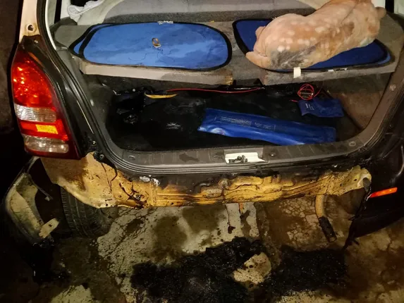 କାର ଜାଳି ଦେଲେ ଦୁର୍ବୃତ୍ତ, ପୂର୍ବ ଶତ୍ରୁତା ସନ୍ଦେହ