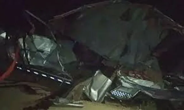 ମର୍ମନ୍ତୁଦ ସଡ଼କ ଦୁର୍ଘଟଣାରେ ୮ଜଣଙ୍କ ମୃତ୍ୟୁ; ଏକାଠି ଜଳିଲା ଗୋଟିଏ ପରିବାରର ୬ଜଣଙ୍କ ଜୁଇ